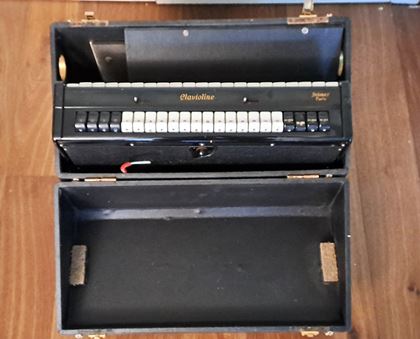 Selmer-Clavioline (TV front) not perfect